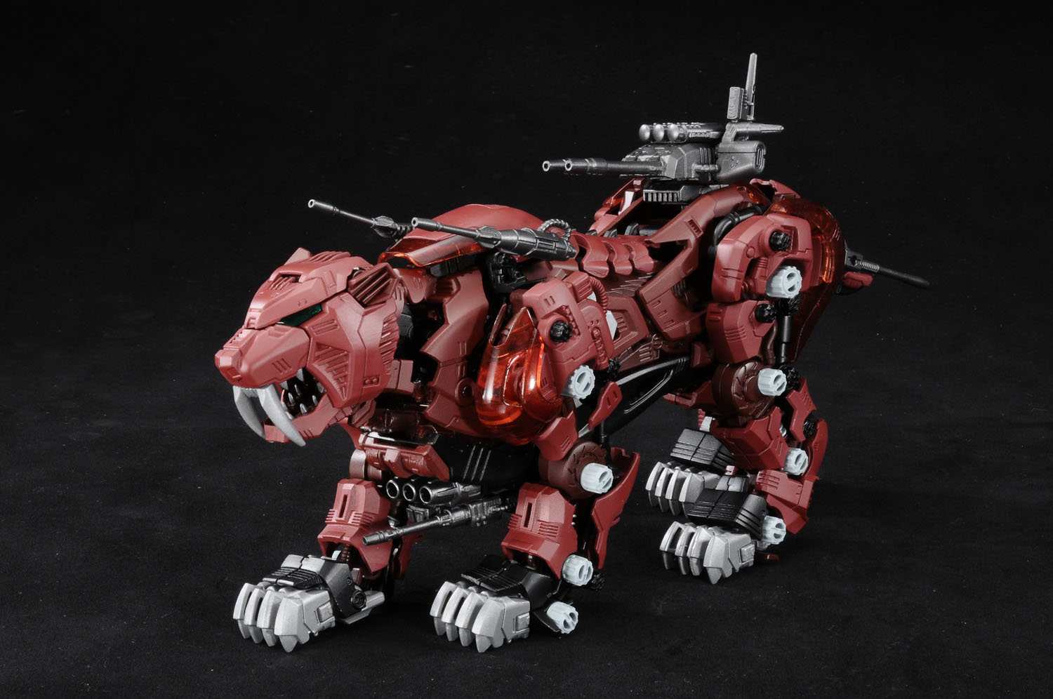 マスターピースZOIDS」シリーズ第2弾、「MPZ-02 セイバータイガー