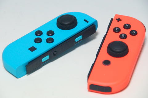 もっと快適に もっと精度の高いプレイを Nintendo Switchのproコントローラー用アシストパーツを試してみた 使って試してみました ゲームグッズ研究所 Game Watch