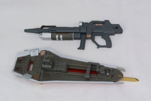 魂レビュー 決めポーズをとらせるのがたまらなく楽しい Metal Build エールストライクガンダム Game Watch