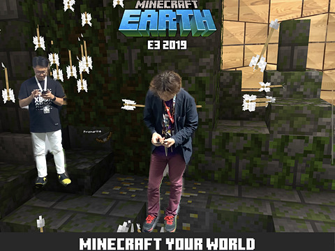 リアルでマイクラの楽しさを友達と共有できる 革新的なarゲーム Minecraft Earth 初試遊レポート Game Watch