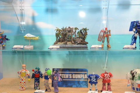 ユニコーンガンダム立像の手のひらに乗れる ガンダム夏まつり19 28日までの期間限定コンテンツ ガンダムvr特別開催 Game Watch