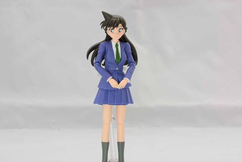 魂レビュー S H Figuarts 毛利 蘭 かわいらしさとアクションを両立できる 蘭姉ちゃん だからこそのアクションフィギュア Game Watch