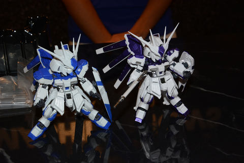 魂インタビュー 濃縮されたカッコ良さ 動かしまくれる関節 高級感溢れるカラーリング ネクスエッジスタイル Hi Nガンダム Tokyo Limited Ver Game Watch