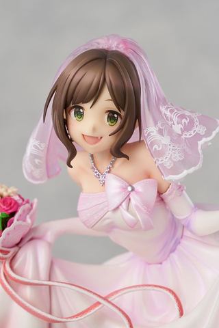 ちらりと覗く八重歯がかわいい デレマス より フィギュア 前川みく ドリーミンブライドver が本日18時より予約開始 Game Watch