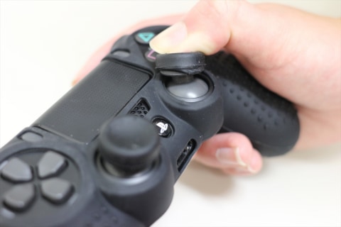 特集 Ps4 Switchのコントローラーアタッチメントを試してお気に入りを発掘 Game Watch