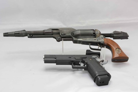 夢が叶った 銀河鉄道999 に登場する戦士の銃の 本物 を手にした喜び Game Watch