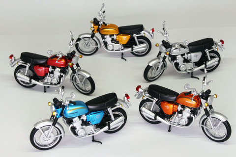 Takara Tomy 1/32 Honda Dream CB750 FOUR Collection 1972 K2 Motorcycle Model A 