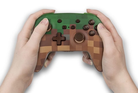 Minecraft の草ブロックデザインのswitch用ワイヤレスコントローラーが海外向けに登場 Game Watch