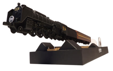 劇中同様機関車が宙に浮く フローティングモデル銀河鉄道999