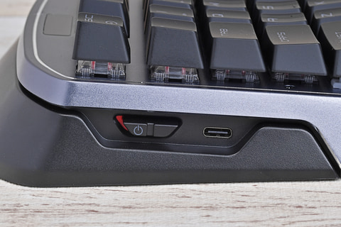 Pcでもps4でもswitchでも 同じキーボード マウス でプレイ 転戦するfps Tpsゲーマーの強い味方 Gamesir Vx2 レビュー Game Watch Pcでもps4でもswitchでも 同じキーボード マウス でプレイ 転戦するfps Tpsゲーマーの強い味方 Gamesir Vx2 レビュー Game Watch