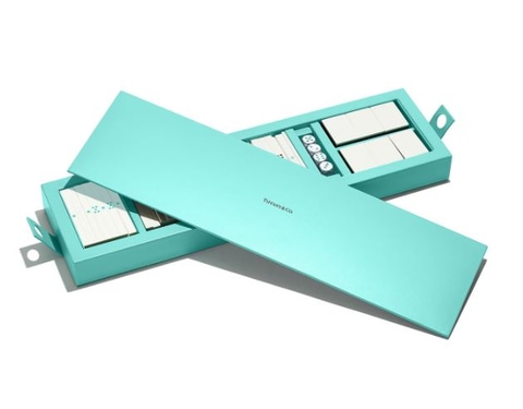 高級感溢れるデザインが随所に アクセサリーメーカー ティファニー の麻雀セットが発売中 Game Watch