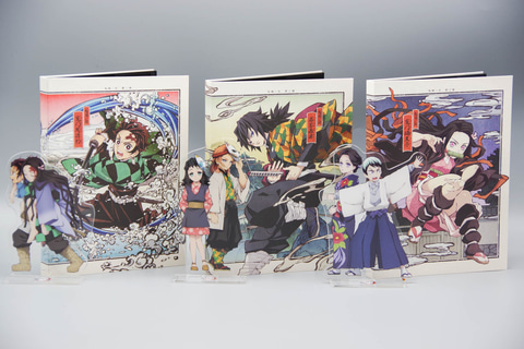 「鬼滅の刃」、Blu-ray/DVD完全生産限定盤パッケージの全巻セット