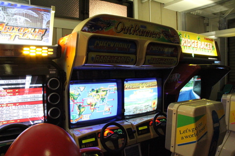 インタビュー レトロアーケードギャラリー バック トゥ ザ アーケード そのオーナーに事の始まりから今後の展望までをインタビュー Game Watch