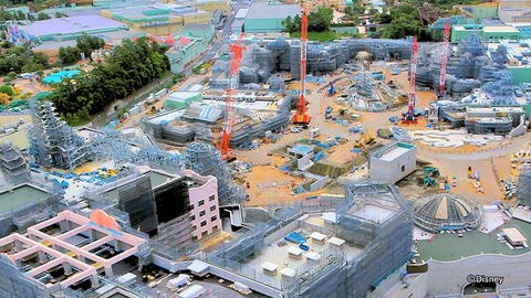 東京ディズニーシーの新エリア ファンタジースプリングス 建設過程の映像を初公開 Game Watch