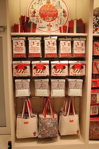 ディズニーフラッグシップ東京 まさかの リルリンリン グッズも Tdrクリスマスグッズが期間限定販売 Game Watch ディズニーフラッグシップ東京 まさかの リルリンリン グッズも Tdrクリスマスグッズが期間限定販売 Game Watch