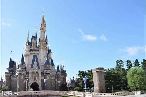 東京ディズニーリゾート 本日1月17日より お菓子 のパーク内販売を再開 Game Watch