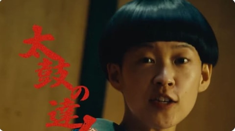 落語家の桂二葉さんが 太鼓の達人 や Minecraft を紹介 Xbox Game Passの新cmが公開 Game Watch