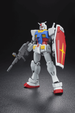 バンダイ 新生 Hguc Rx 78 2 ガンダム を7月に発売 Game Watch