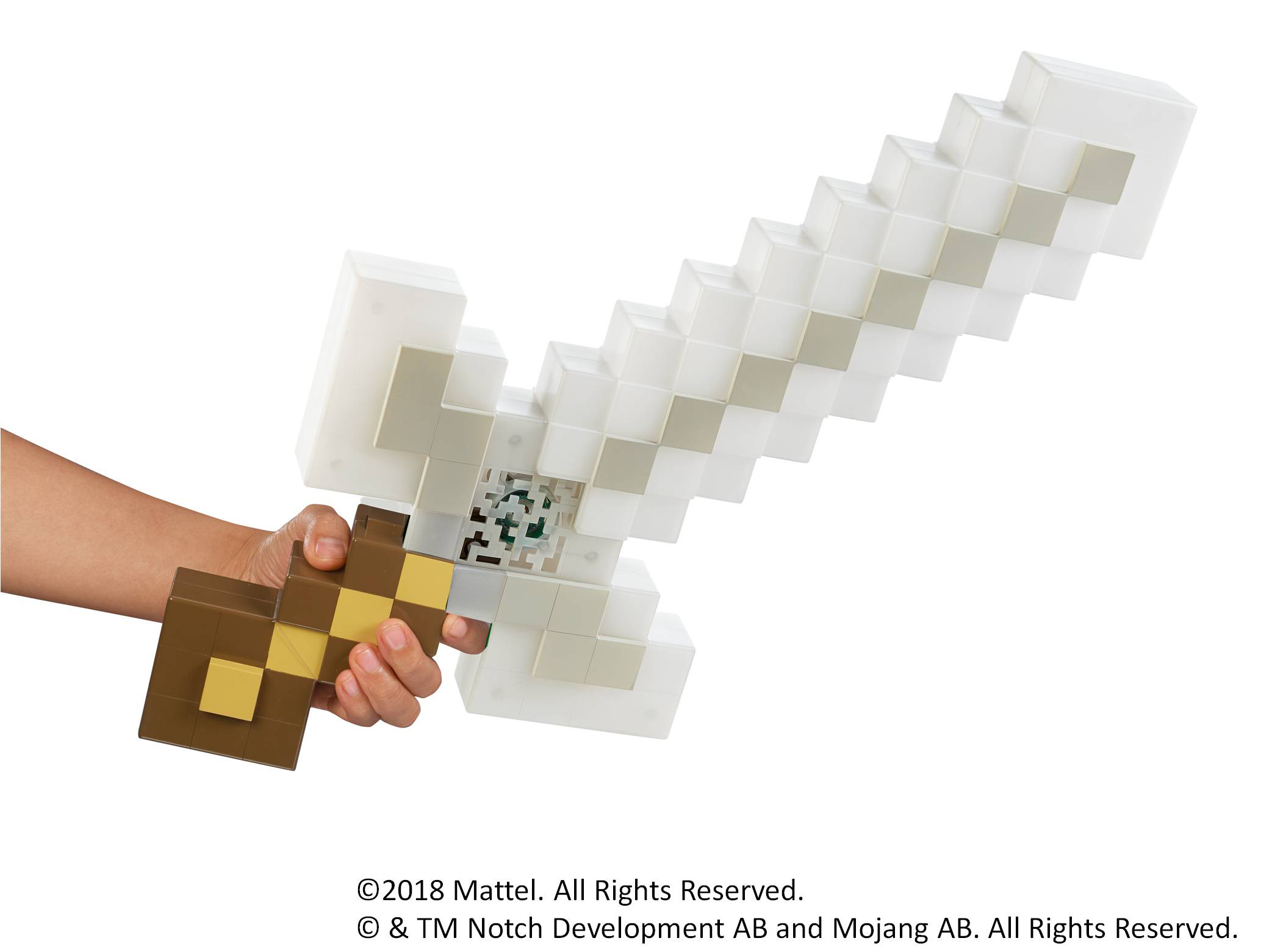 光る 鳴る 戦える Minecraft に登場する剣が発売決定 Game Watch