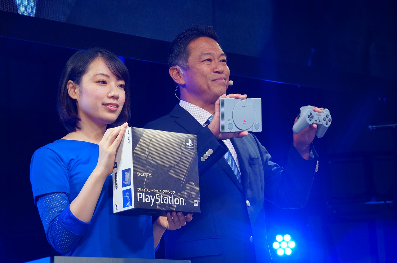 話題騒然の プレイステーション クラシック 実機を初披露 Ps Plus加入者限定の抽選予約も開始 Game Watch