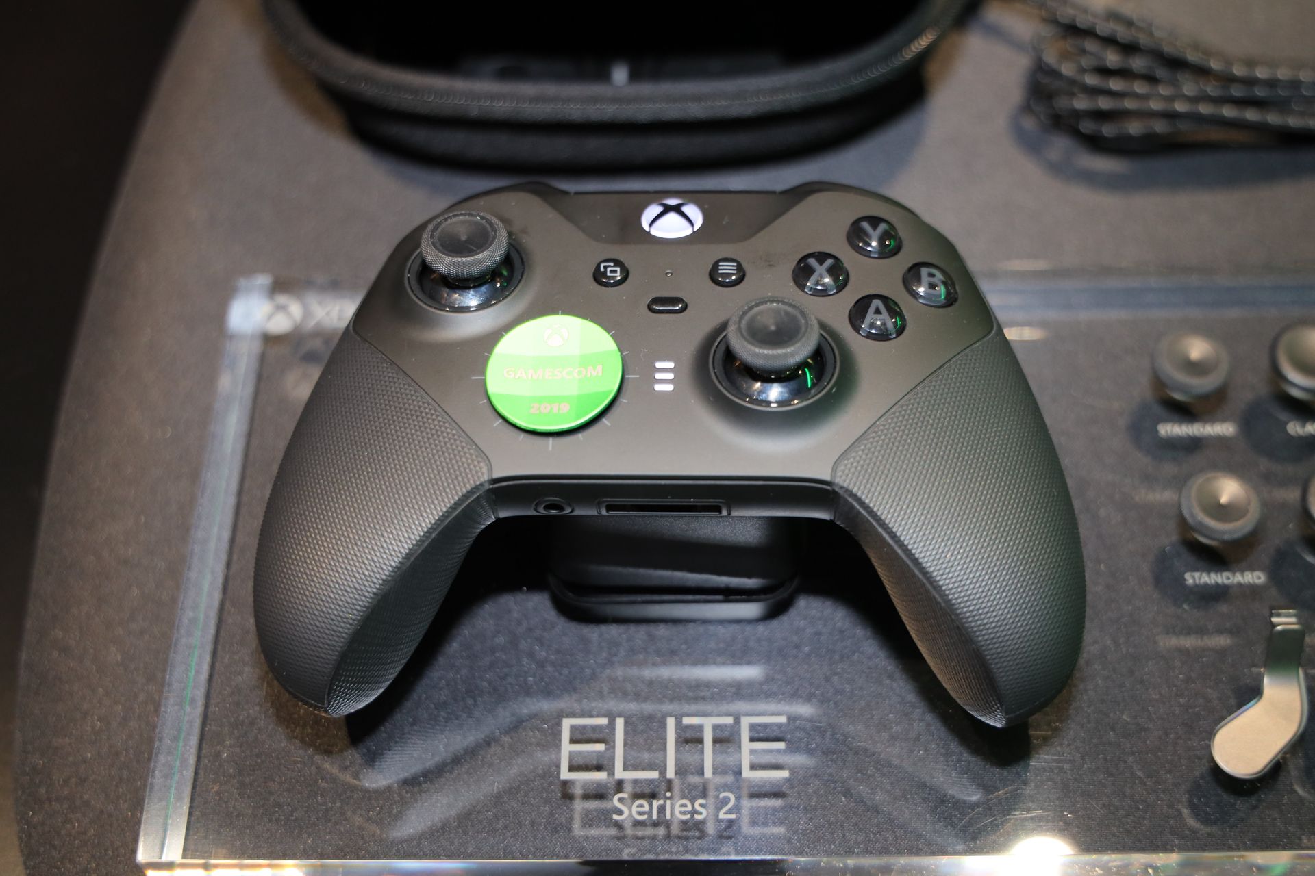 「Xbox Elite Wireless Controller Series 2」、さらなるギミックが明らかに - GAME Watch