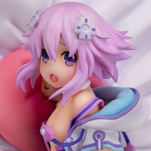 プルクラ 超次元ゲイム 「ネプテューヌ」 寝そべりver. 1/7スケール あっー！ その角度は危ない！ 「超次元ゲイム ネプテューヌ」より