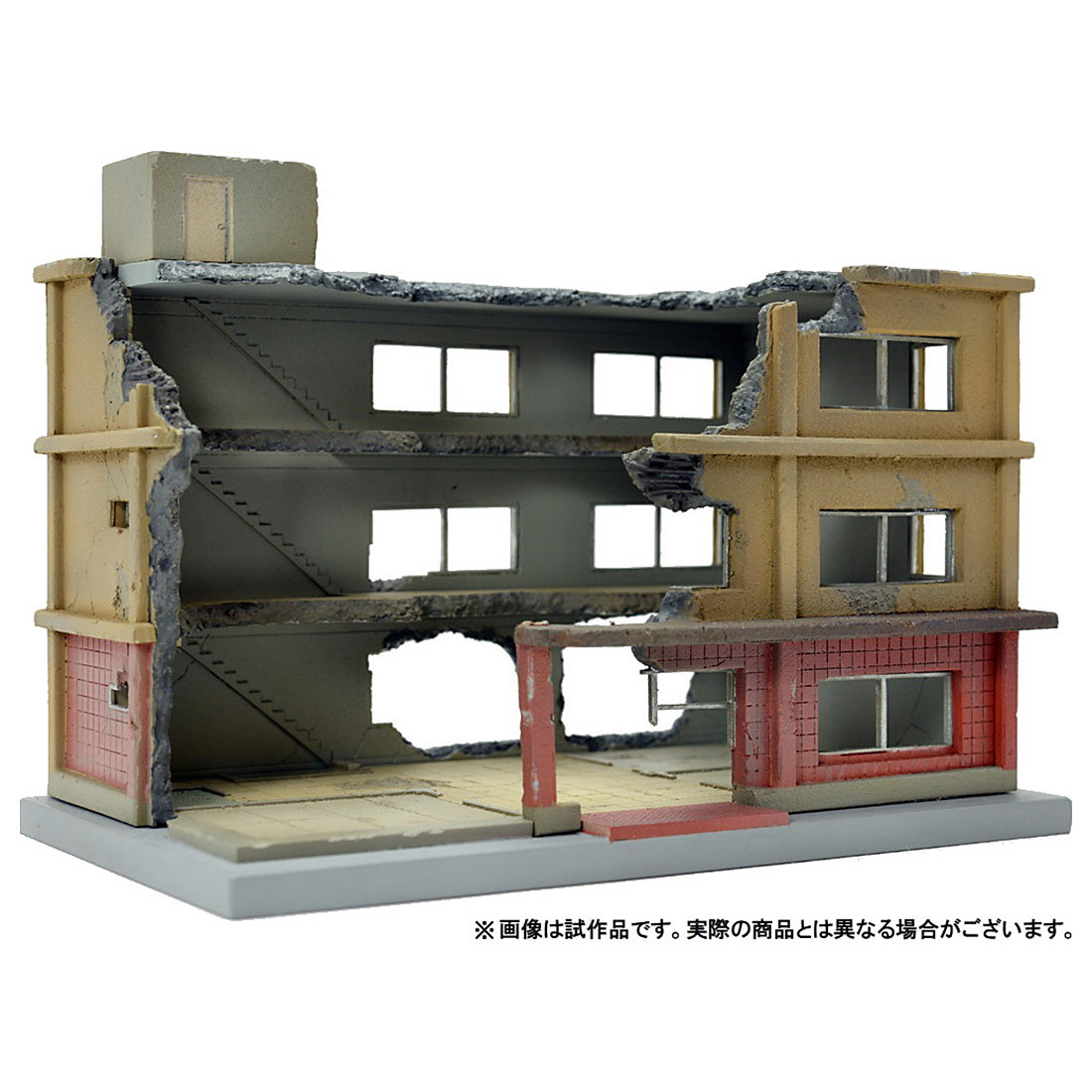 建物の 破壊された 姿を再現 ジオラマ模型素材の新シリーズ ジオコレ コンバット が登場 Game Watch