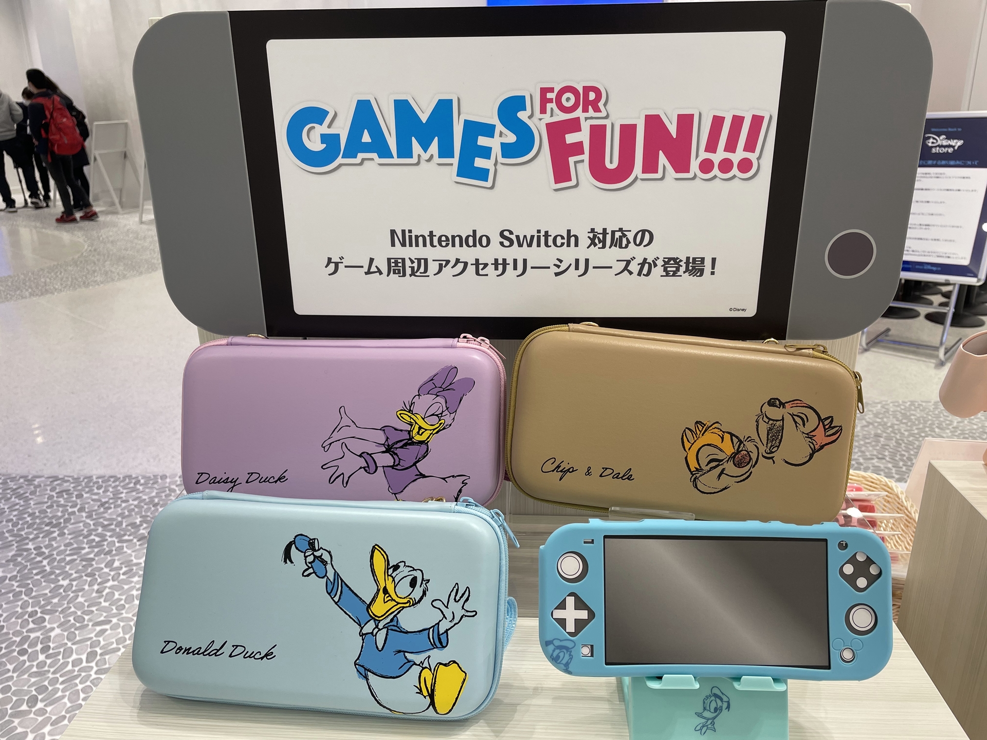 ディズニーフラッグシップ東京 Nintendo Switch周辺グッズが一斉集合 Game Watch