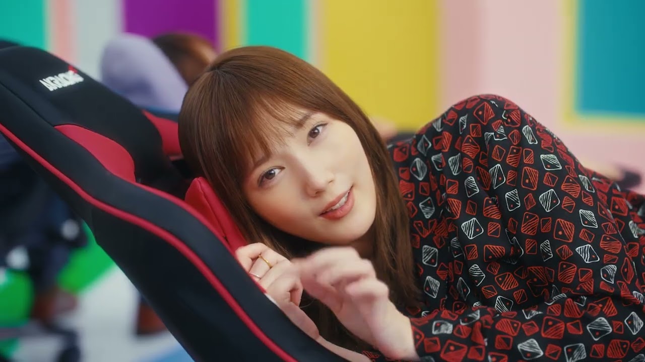 本田翼さん出演！ AKRacingの新CM2編が本日より放映開始！ - GAME Watch