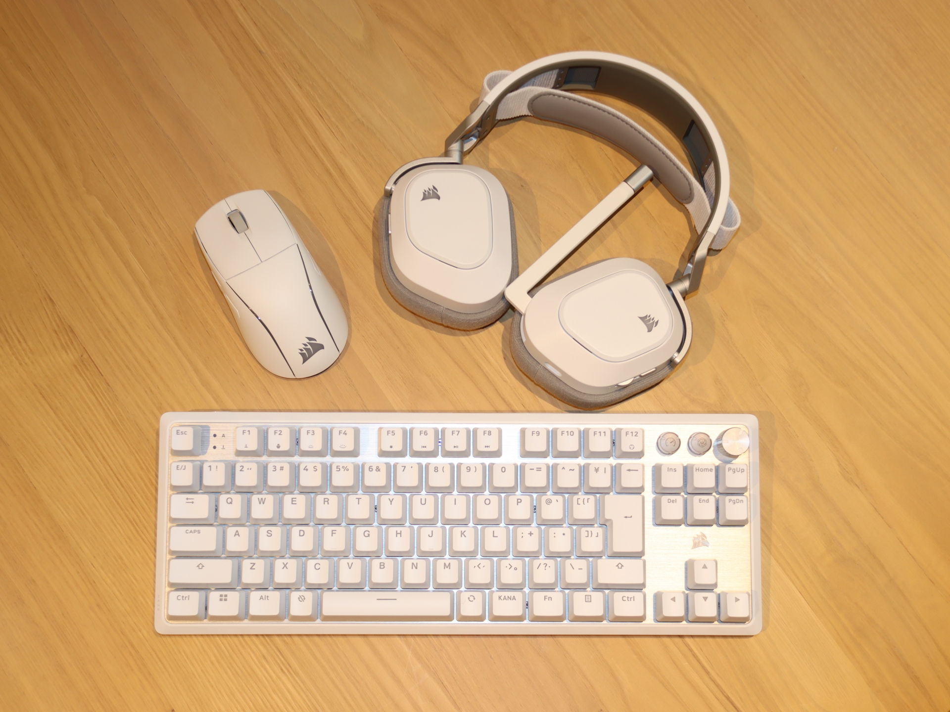 CORSAIR K70 PRO TKL ゲーミングキーボード　ホワイト 特集】コルセア、白色＆高機能キーボード「K70 PRO TKL」をプッシュ