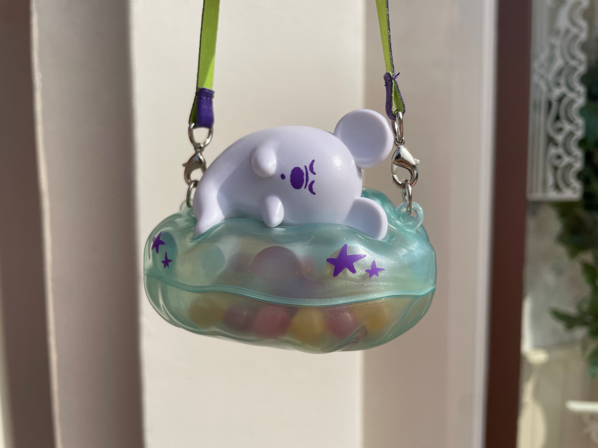 眠る表情がかわいい！ ディズニー「ハロウィーン」2025のミニスナック