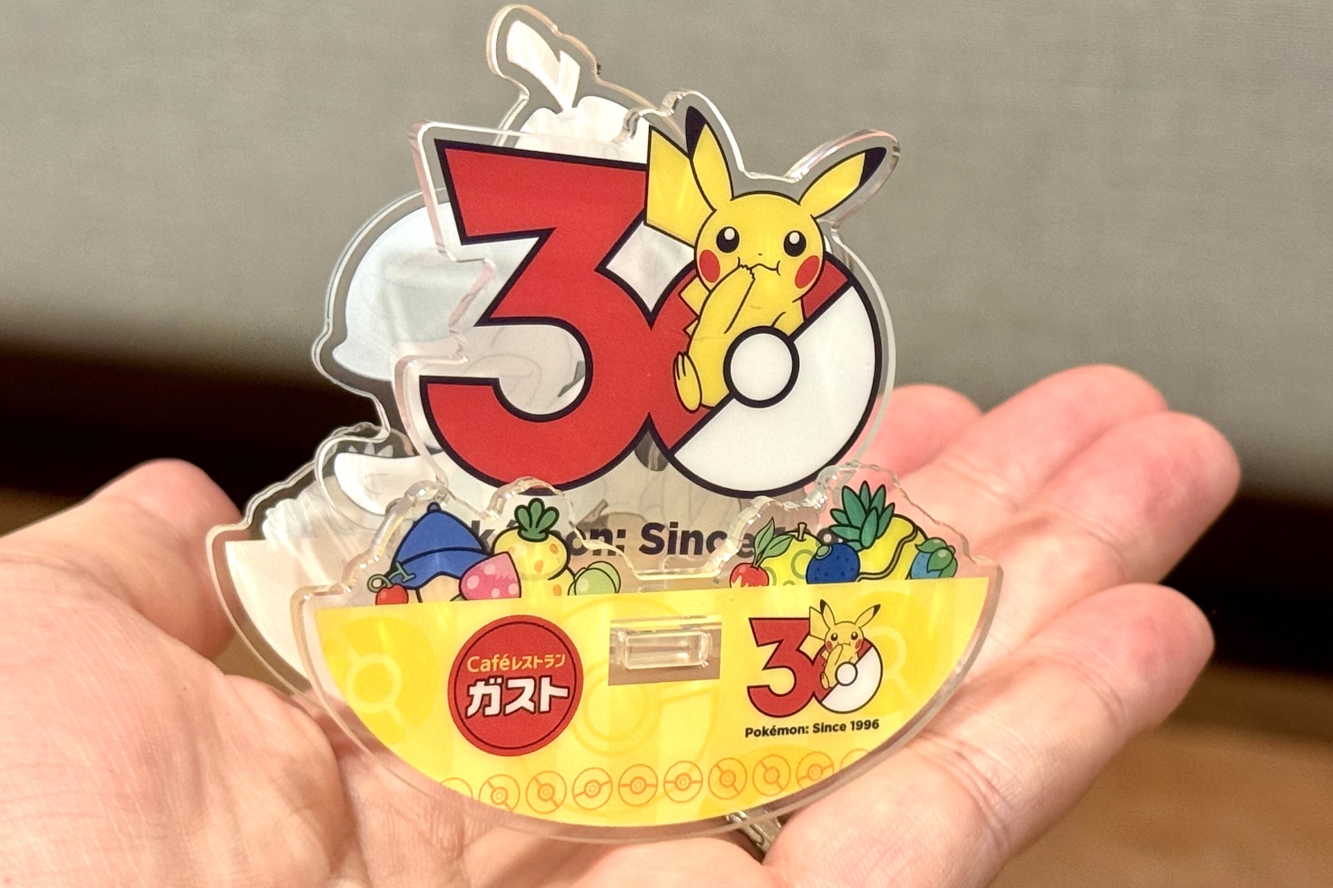 ガスト、品切れ中の「ポケモン」グッズ「ゆらゆらアクリルスタンド」の