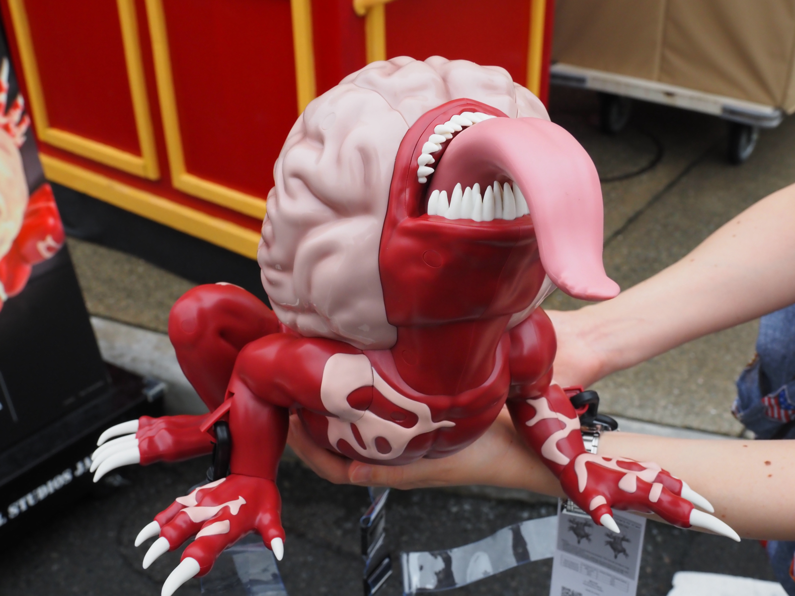 USJ】「バイオ」リッカーポップコーンバケツ、ベロが柔らかくてめちゃ